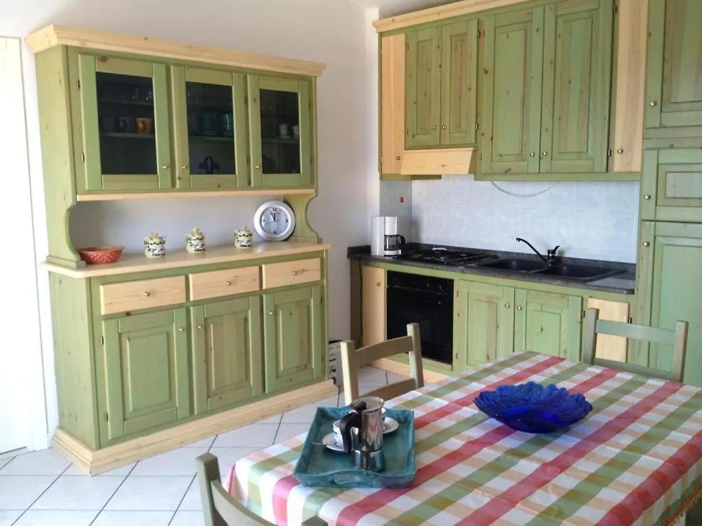 Villa Le Residenze Di Monte Rena A1 - A2 Solita 0*,  Italia